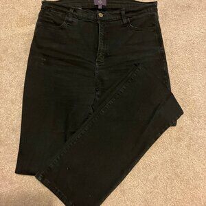 NYDJ Black Jeweled Back Pocket Jeans size 8